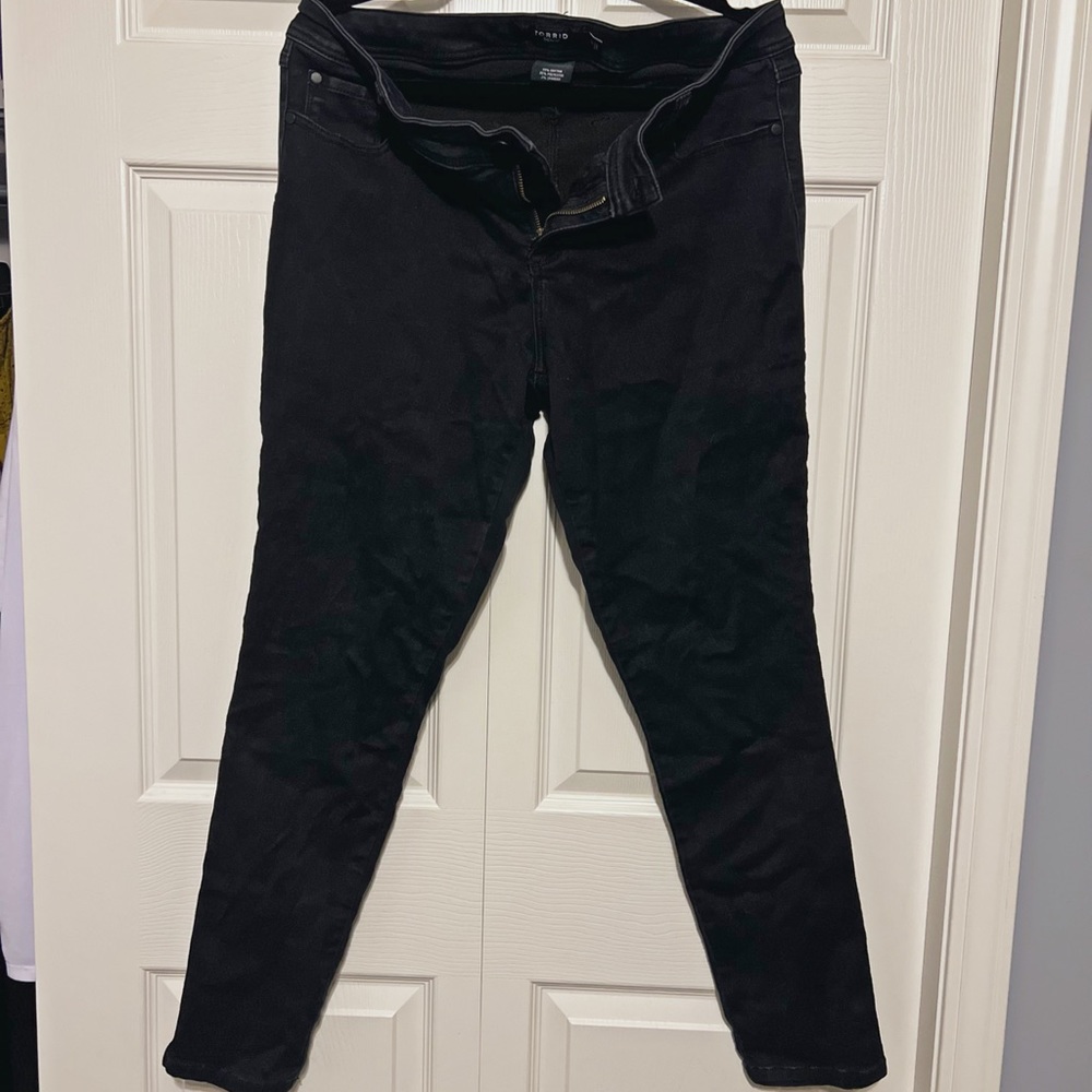 Torrid black pants 16